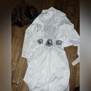 Princess Leia costume